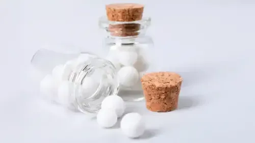 How to Use Homoeopathy for Pollen Allergy Relief?
